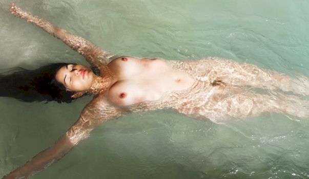 Lela loren naked