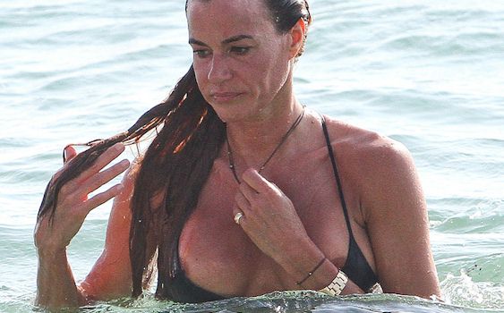 Kelly Bensimon of Real Housewives of Who Gives a Fuck slipped some nipples 