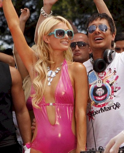 Paris Hilton pokies