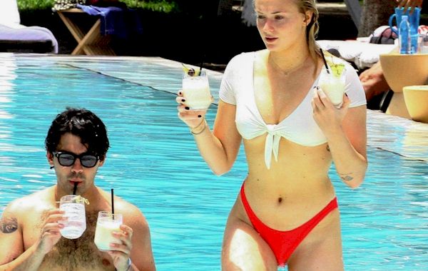 Sophie Turner Bikini Underboob in the Pool! â€“ The Nip Slip