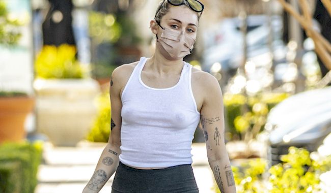 Miley cyrus hard nipples