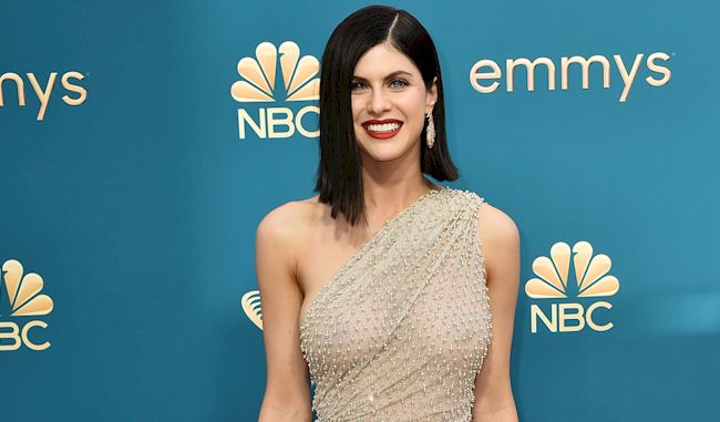 Alexandra Daddario Slight See Through at the 74th Annual Primetime Emmy Awards!