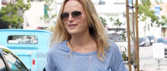 Malin Akerman pokies