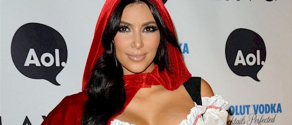 Kim Kardashian as busty Dorothy
