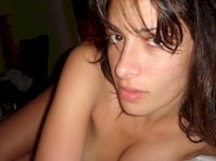 Sarah Shahi sexy Twitter