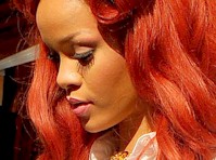 Rihanna side-boob