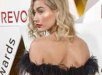 Hailey Baldwin