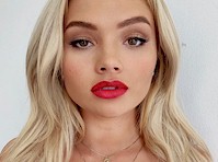 Natalie Alyn Lind