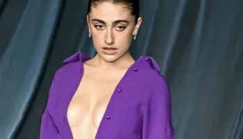 Rachel Sennott close up of her showing cleavage on the red carpet