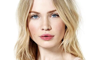 Close up of a beautiful woman's face