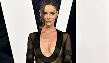 Maura Higgins Sexy at 2025 Glamour Women of the Year Awards!