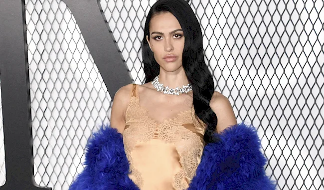 Amelia Gray Hamlin See Through at The Beauty Premiere!