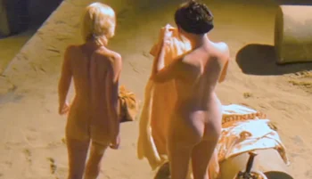 Lucy Lawless and Renee O’Connor Nude in Xena: Warrior Princess!