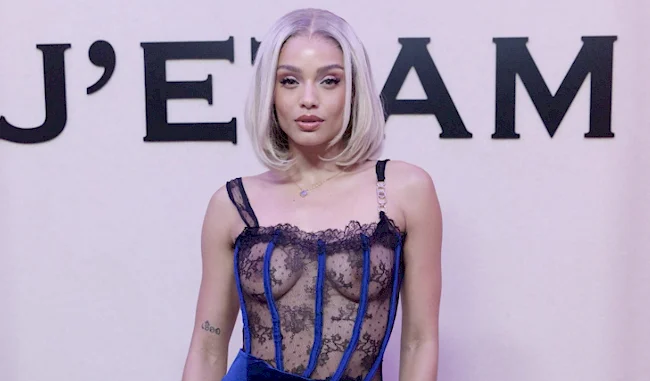 Alicia Aylies In See Through Top At Paris Fashion Week!