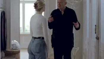 Elle Fanning’s Ass In Jeans From Sentimental Value!