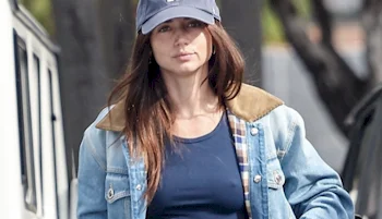 Ana de Armas Showing Nipple Pokies Outside A Gym!