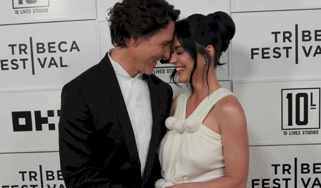 Katy Perry Braless In White Dress With Justin Trudeau On The Red Carpet!