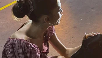 Ariana Grande Nip Slip When Petting a Dog!