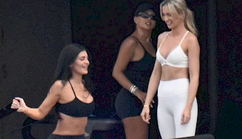 Kylie Jenner Workout Aboard A Yacht!