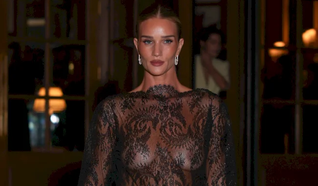 Rosie Huntington-Whiteley In See-Through Lace At ‘Saint Laurent’ Fashion Show!